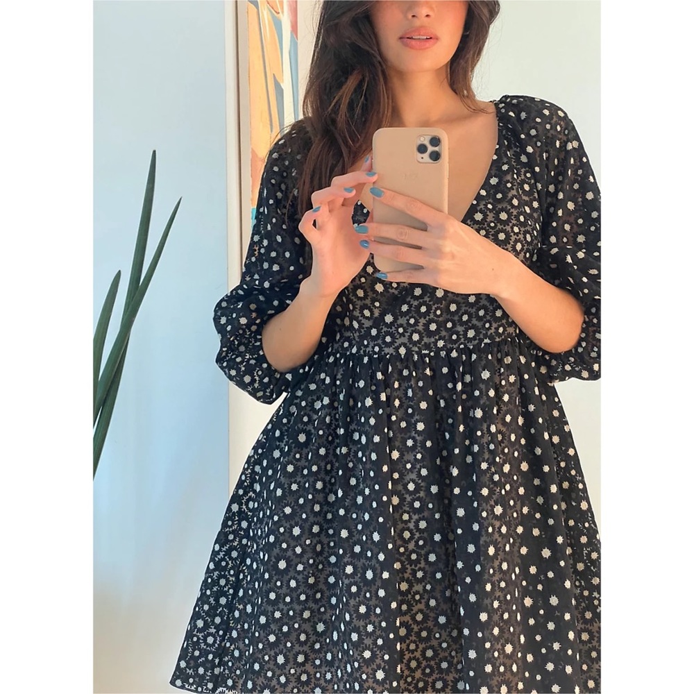 Aritzia Sunday Best Bonita Daisy print yellow white babydoll dress Large - Picture 3 of 10